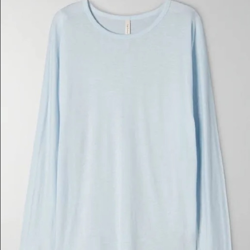 Aritzia the group babaton foundation long sleeve